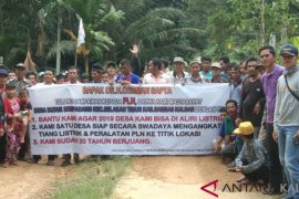 Sudah 20 tahun warga Buduk Sempadang dambakan listrik PLN