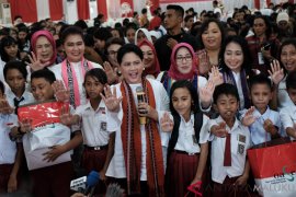 Iriana Jokowi "jual narkoba" saat simulasi di Ambon