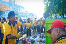 Aksi bersih-bersih sampah, Kapolda ajak masyarakat peduli kesehatan