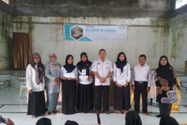 Diklat 3in1 pembuatan hiasan busana dengan alat jahit tangan ditutup