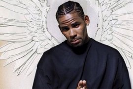R Kelly menyerahkan diri usai didakwa melakukan pelecehan seksual