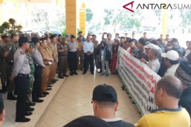 Kelompok Tani datangi kantor Bupati Pasaman Barat terkait plasma