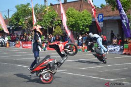 Pemkot Denpasar-IMI Bali gelar "Safety Riding Eksibision & Freestyle"