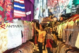 Ingin belanja pakaian bekas? Ini tipsnya