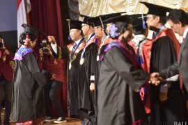 Rektor ISI Denpasar Ingatkan Lulusan Terus Berinovasi