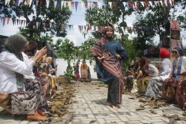 Apresisasi Wastra Nusantara