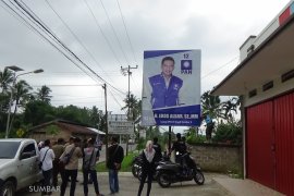 Pemasangan APK di pohon jenis pelanggaran terbanyak di Limapuluh Kota