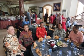 Suasana Imlek Wali Kota Makassar silaturahim tokoh Tionghoa