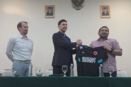 Manajemen PSM kenalkan pelatih baru