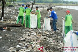 Aksi pantai kami bersih Page 2 Small