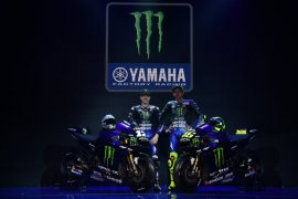 Valentino Rossi berpesan kepada pebalap Indonesia untuk terus belajar