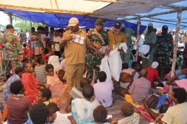 Bupati Asmat sambangi warga di empat distrik