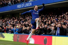 Higuain cetak gol perdana bantu Chelsea menang atas Huddersfield