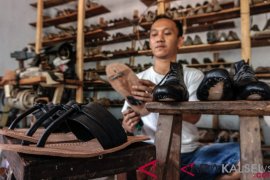 Footwear industry grows 8.3 percent in first quarter of 2025: govt