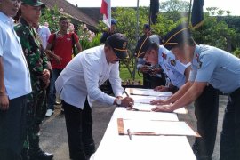 Dipimpin Wabup, LP Karangasem deklarasikan "Anti-Handphone, Pungutan Liar dan Narkoba"