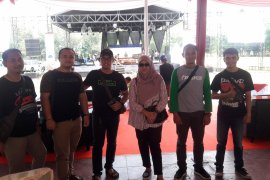 Edukasi masyarakat tentang kearifan lokal, OJK gelar pagelaran wayang "Petrok Jadi Ratu"
