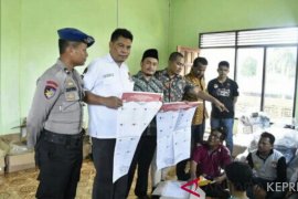 KPU Natuna targetkan pelipatan surat suara selesai akhir Maret