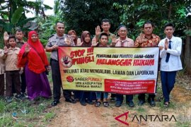 Polisi Bangka Barat giatkan sosialisasi internet sehat