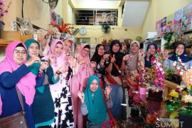 DWP Polbangtan Medan dilatih buat aksesoris wanita di Binjai