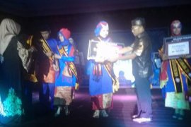 Nurrahma Aqila-M.Arief Kurnia dinobatkan jadi Duta GenRe Sijunjung 2019