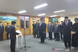 Wagub Babel lantik 14 pejabat struktural dan kepala sekolah
