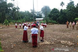 TNI Koramil 1001-01/Juai Tanamkan Rasa Cinta Tanah Air Kepada Pelajar