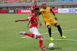 BHAYANGKARA FC KALAHKAN SEMEN PADANG FC Page 1 Small