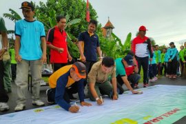 TNBB dan masyarakat deklarasikan peduli lingkungan