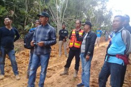 Jalan tembus Lemo - Palangka Raya ditargetkan fungsional pada Lebaran