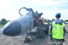 Lanud Supadio Pontianak latihan pengamanan pesawat asing