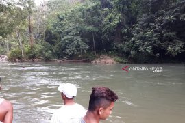 Enam korban Avanza masuk jurang di Aek Raisan warga Jalan Pipit Medan