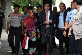 Siti Aisyah bebas saat ulang tahun