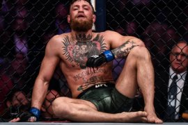 Petarung bebas Conor Mcgregor ditangkap setelah membanting telpon penggemar di Florida
