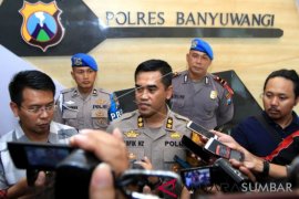 POLISI AMANKAN USTAZ PENYEBAR HOAX Page 1 Small