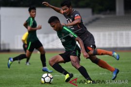 UJI COBA TIMNAS U23 LAWAN SEMEN PADANG Page 1 Small