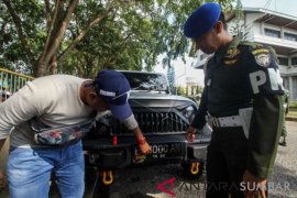 PEMERIKSAAN POLISI MILITER ANGKATAN DARAT Page 1 Small