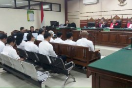Jaksa KPK tuntut sepuluh anggota DPRD Malang empat sampai enam tahun