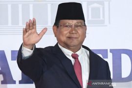 Dalam buku strategisnya, Presiden terpilih Prabowo janji tekan angka kemiskinan hingga 0 persen