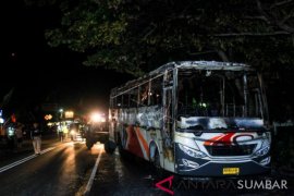 BUS AKAP DIBAKAR MASSA Page 1 Small