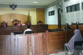 Hakim izinkan terdakwa korupsi sampan nikahkan putrinya