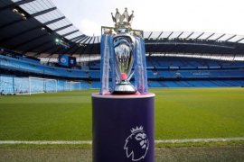 Sepak bola bukan semata  trofi