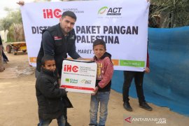 Krisis pangan,  ratusan paket Sembako bantuan masyarakat Indonesia didistribusikan ke Gaza