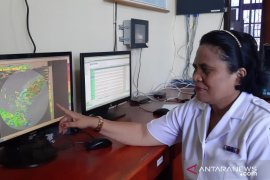 Wilayah perairan NTT terkena Siklon Veronika