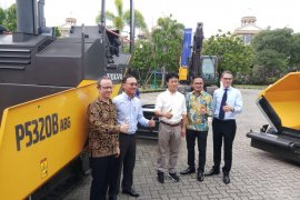 Volvo hadirkan dua jenis alat berat pengaspalan