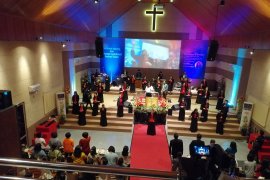 Umat Kristiani Gorontalo Antusias Ikuti KKR Ankia Van Der Merwe