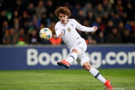 Lupakan Griezmann, Barcelona kejar penyerang Frankfurt