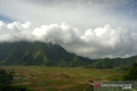 Bukit Selong cocok untuk swafoto