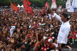 Jokowi ajak masyarakat lawan hoaks