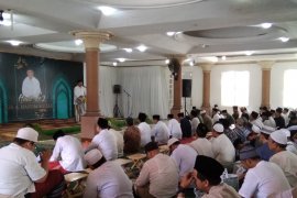 Ulama: KH Hasyim Muzadi teladan dalam melayani umat