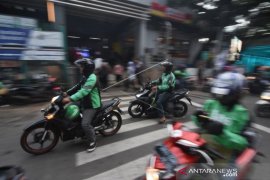 PEMBERLAKUAN TARIF BARU OJEK DARING Page 1 Small